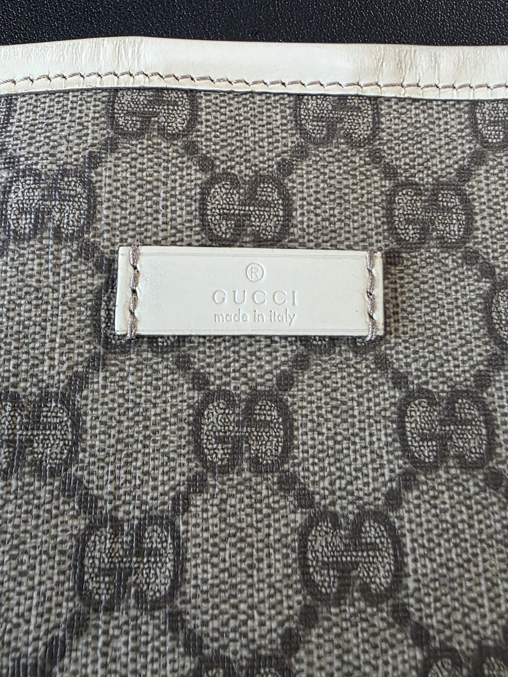 Authentic Gucci Brown and Cream GG Monogram Canvas Pouch with Leather Trim - Picture 3 of 8